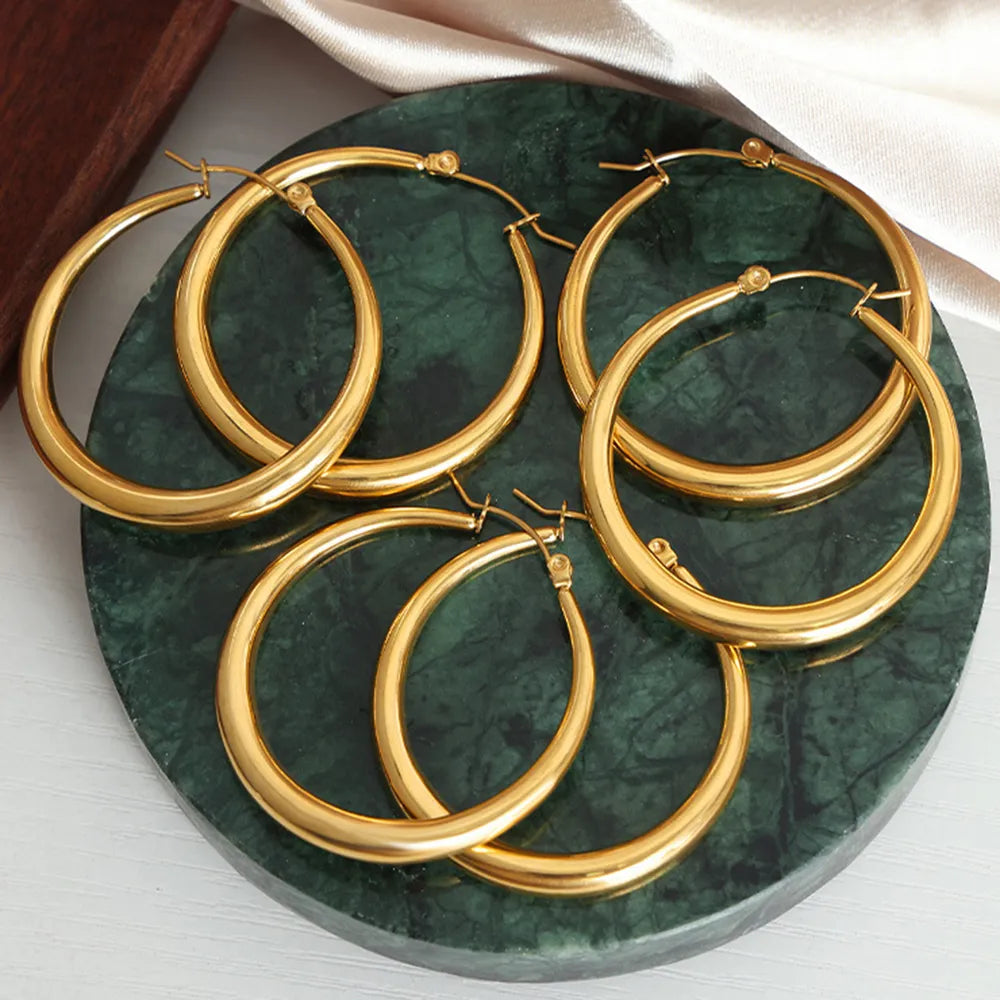 18K gold-plated stainless steel hoop earrings for everyday wear