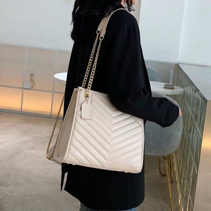 Bucket Chain Handbag