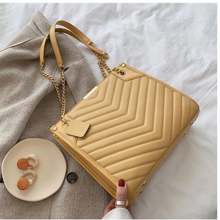 Bucket Chain Handbag