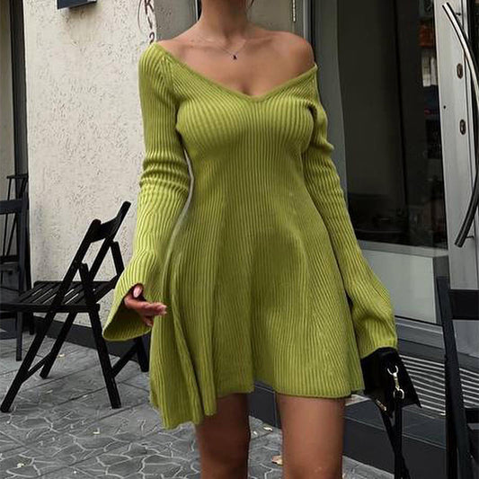 Slim V-Neck Knitted Dress
