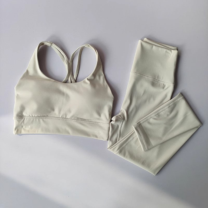 Sports bra and legging beige set