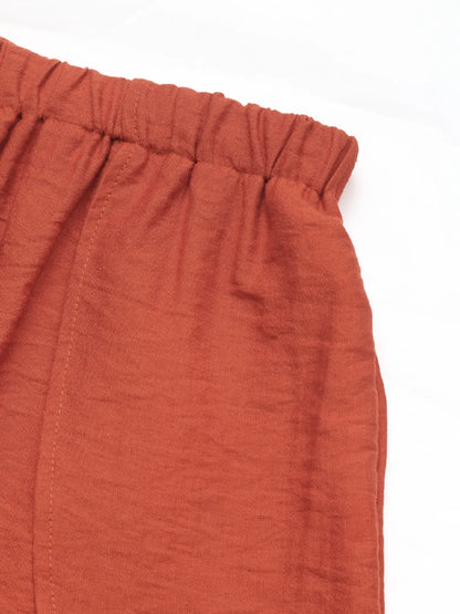 Casual two-piece loungewear set for women shorts close up